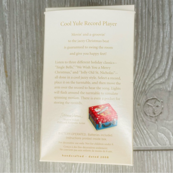 Vintage Hallmark cool yule record player Magic Music Light up Christmas ornament - Picture 15 of 15